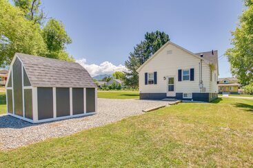 Casa Rurale Hyde Park Home W/ Fire Pit: Near Hiking Trails!