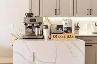 Majatalo 67 Alta Vista Way