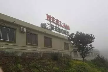 ホテル Neelam Hill Resort