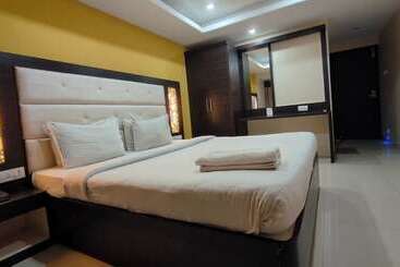 Hotell Pph Living Tricolours