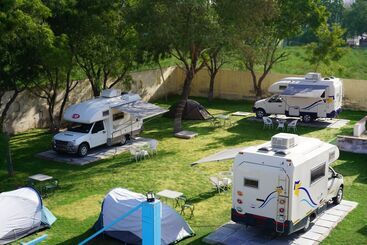 Hotel Treehouse Sunrise Resort & Caravan Park