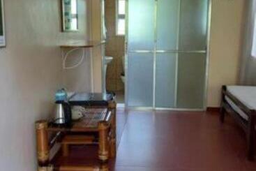 Hotel Zhang Resort And Dive Center Opc