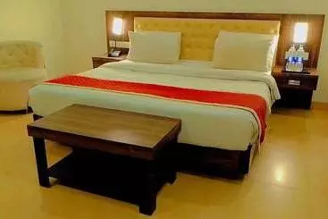 The Palm Hotel & Restaurant