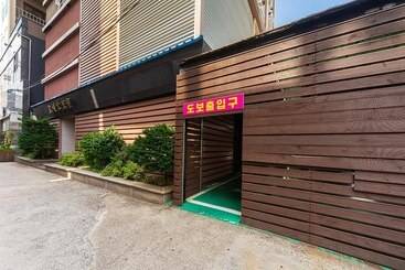 فندق على الطريق Suncheon Hotel Romeo