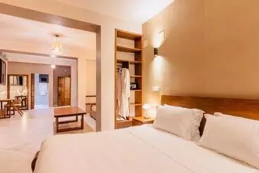 هتل Amontana Luxury Hôtel