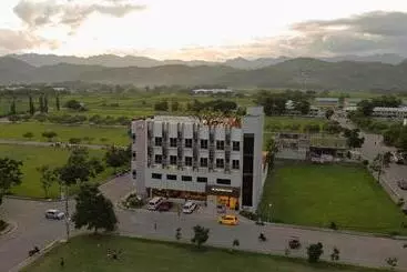 Ma. Awani Hotel & Suites