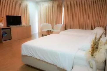 アパートホテル Honey Suite Room At Bee Cafe Cebu