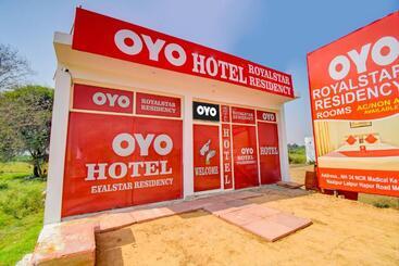 בית מלון כפרי Oyo Flagship Royal Star Residency