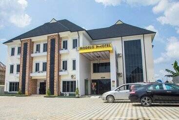 Modelo Hotel And Suites