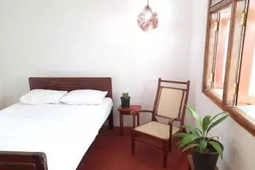 ペンション A/c Room In A Small House
