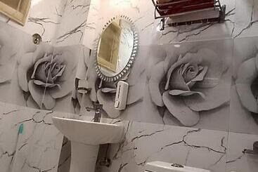 پانسیون Rudraksha Inn