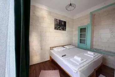 Petra Hotel & Coffee House