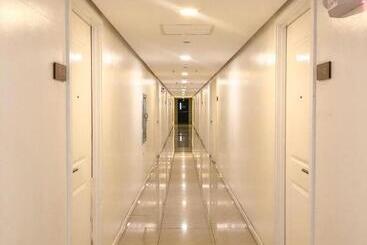 استراحتگاه The Crash Pad