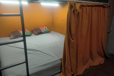 Rubikz Hostel & Cafe