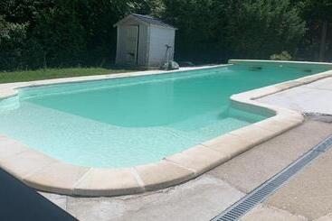 Nocleg ze śniadaniem Chambre D’hôtes Le Prieuré