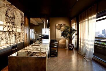 Hallmark Hotel By Bon Hotels