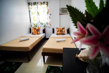 Bed and Breakfast Amparo S Tourist Inn   Coron