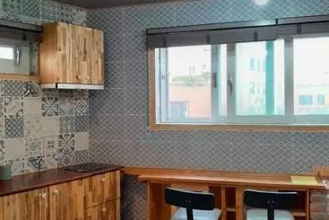 ペンション Deluna House