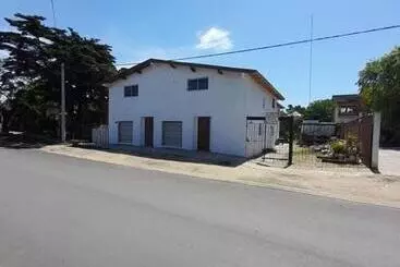 Hostel La Cinco