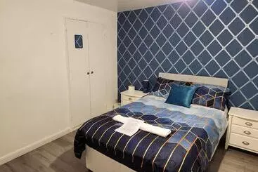ベッドアンドブレックファースト Gatwick Star Night Stay Gatwick