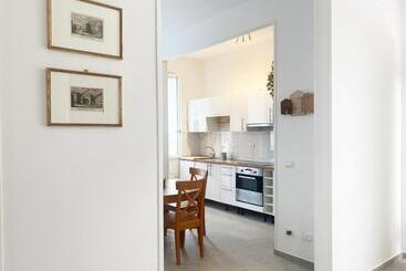 تختخواب و صبحانه Enjoy Pisa