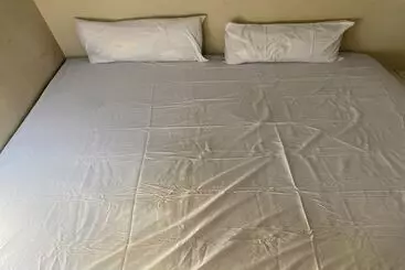 ホテル Oyo Life Kos Bu Luh Mangku