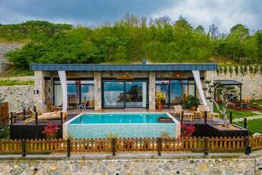 ペンション Mjoraste Sapanca Boutique Villas