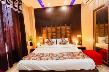 Hotell Starlet Prime   A Four Star Luxury