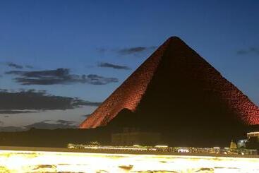 Aparthotel Pyramids Top Guest House Suite