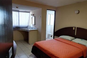 Отель Tres Torres