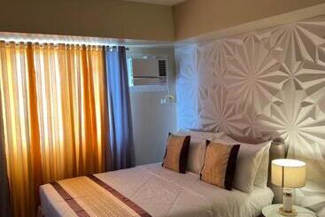 Lägenhetshotell Rinann S Staycation Avida Tower 1 Condotel Davao