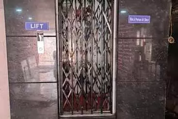 Hotelli Iroomz City Lite Lodge