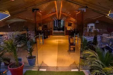 ホテル Montrose 11 Boutique