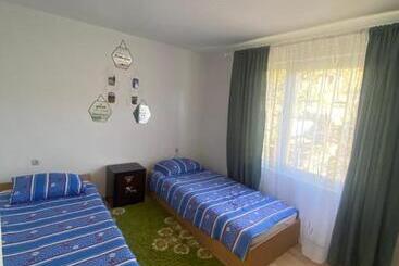 ペンション Apartman Bilanovic