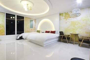 Motel Busan Songdo Hotel 999