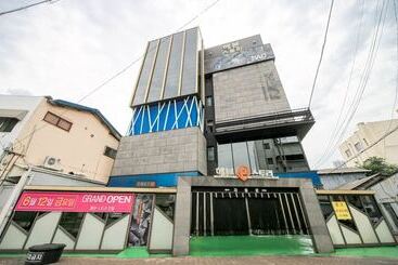 فندق على الطريق Daegu Dongseongro Heaven Story