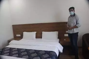 Heaven7 Hotel & Resort