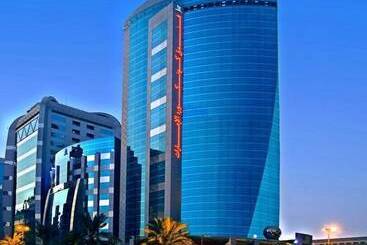 Royal Concorde Hotel &suite