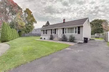 Landhus Charming West Haven Home Walk To Beach!