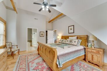 بيت ريفى Deck, Grill & Fire Pit: Blue Ridge Mountain Cabin!