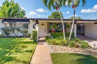 コテージ Pompano Beach Retreat W/ Backyard Oasis!