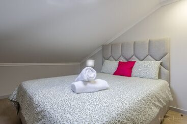 Residenssi Charming 3 Bed House In Funchal