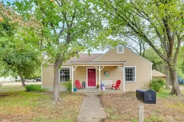 Kır Evi Charming Bryan Home   3 Mi To Kyle Field!