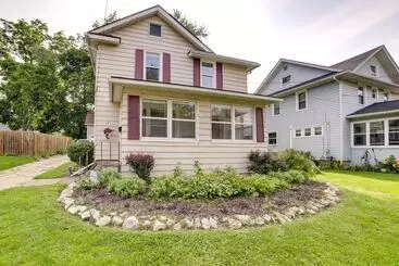 Mökkimajoitus Family Friendly Jackson Home W/ Sunroom: Near Golf