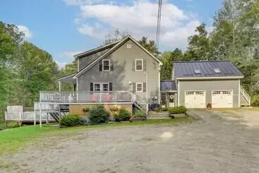 Mökkimajoitus Searsport Paradise W/ Private Pool & Patio!