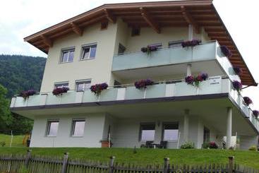 ホテル Appartement Wohlfartstätter