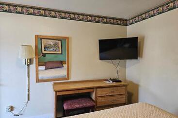 هتل Cle Elum Travelers Inn