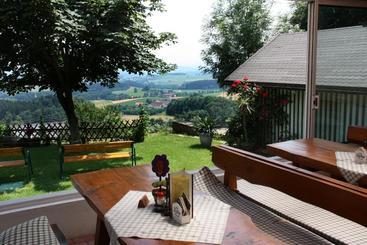 Отель Schlosstaverne Obrist