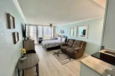 アパートホテル Pirates Cove 4th Floor Balcony Remodeled Condo