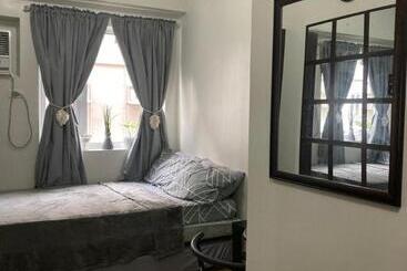 Huoneistohotelli Bohemian Inspired Studio Unit2 At Trees Residences